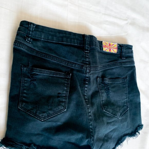 Black Jean Shorts - Picture 6 of 7